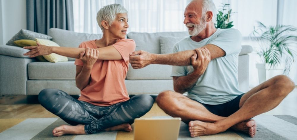 5 actividades aeróbicas para adultos mayores que se pueden realizar en casa