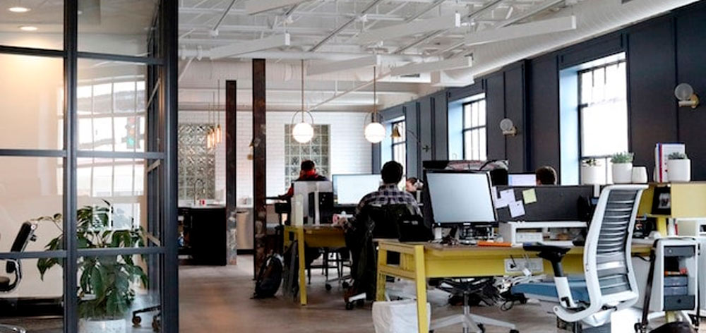 ¿Por qué las pequeñas empresas deberían considerar comprar un espacio de oficina?